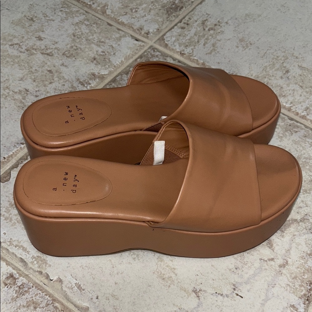 A New Day Women's Tan Platform Sandals